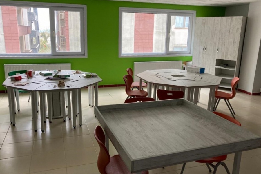 Çorlu Farklı Fikirler Koleji Robotik Kodlama Atölyesi 