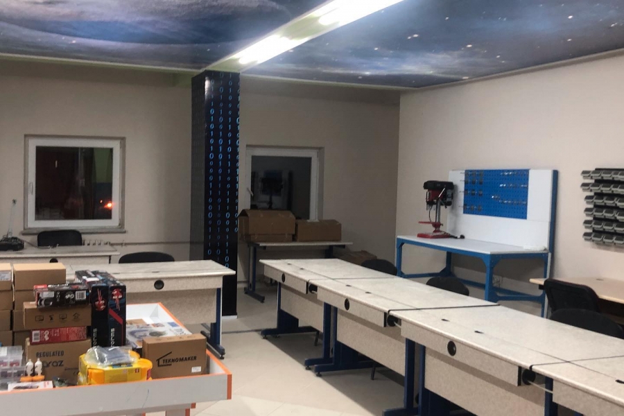 Emet İlçe Milli Eğitim Müdürlüğü Robotik Kodlama Atölyesi 