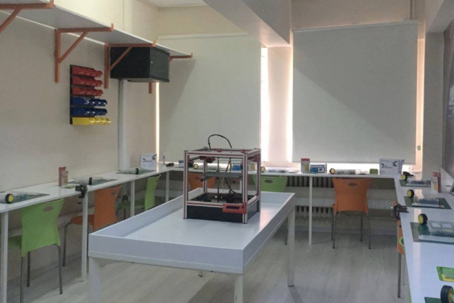 Tekirdağ Süleymanpaşa Ticaret ve Sanayi Odası İlkokulu Robotik Kodlama Atölyesi